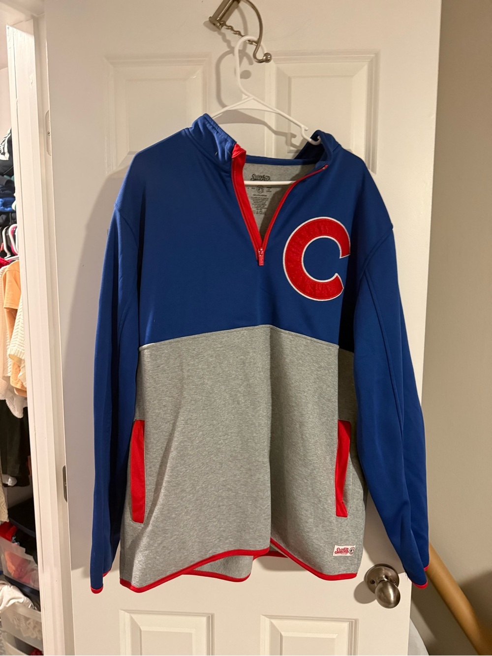 Chicago Cubs Stitches Pullover